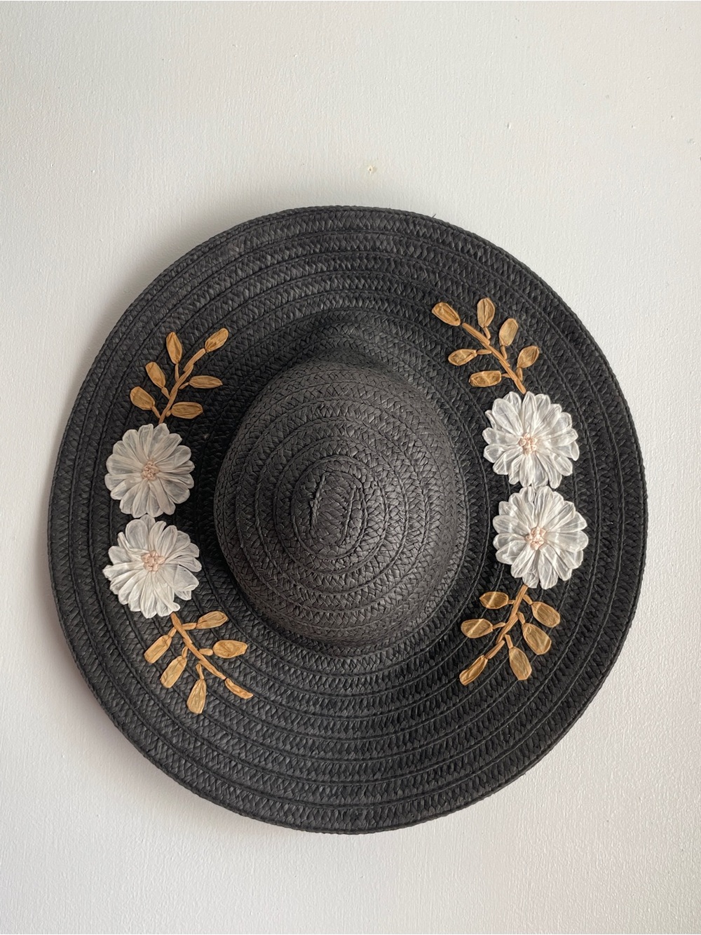 Black Floral Embroidered Wide-Brim Sun Hat
